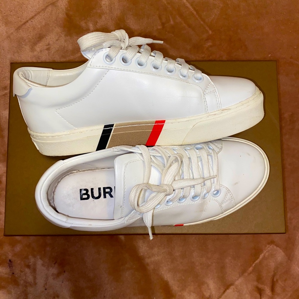 Burberry sneakers